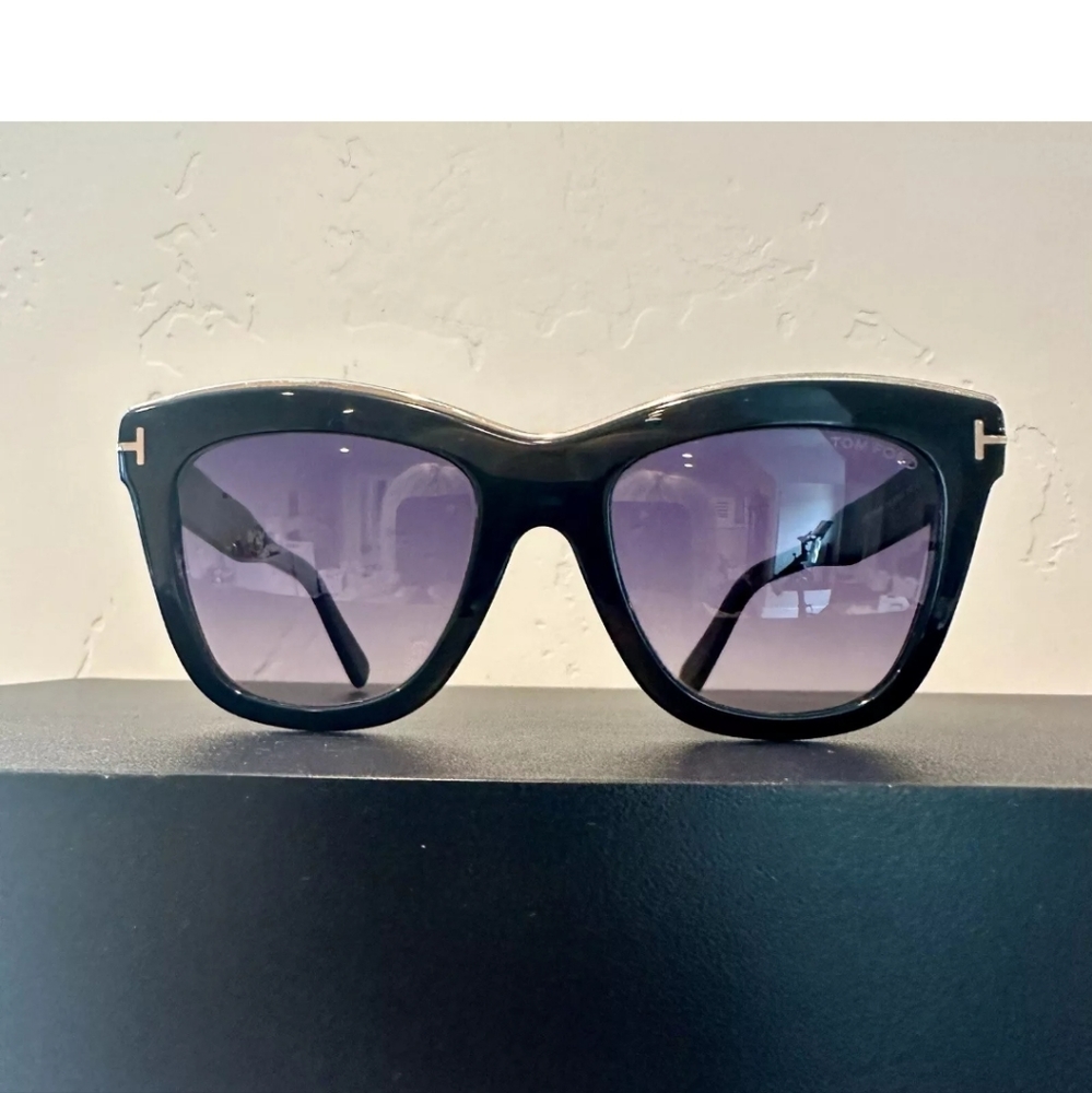 TOM FORD JULE TF685 01C SUNGLASSES BLACK FRAMES 52 20 140